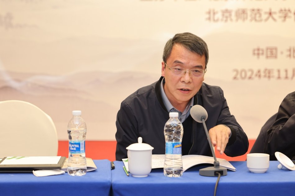 为人纯朴正直