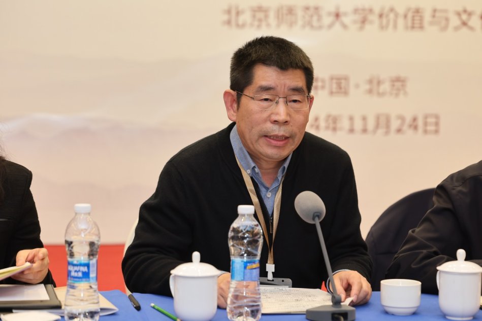 回顾了齐振海先生的一生